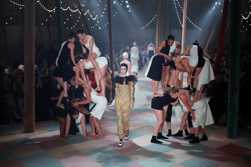 DIOR 2019 İLKBAHAR/YAZ HAUTE COUTURE DEFİLESİ