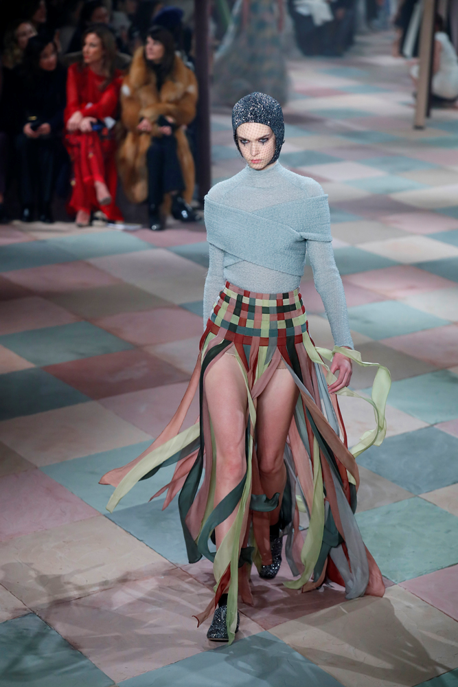 DIOR 2019 İLKBAHAR/YAZ HAUTE COUTURE DEFİLESİ