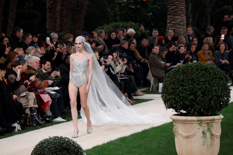 CHANEL 2019 İLKBAHAR/YAZ HAUTE COUTURE DEFİLESİ