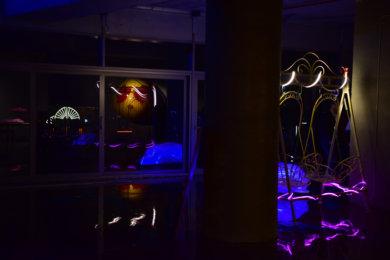 ŞEHRİN IŞIKLARINA KARIŞAN SERGİ: NEVERLAND