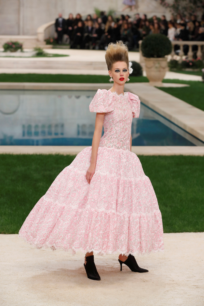 CHANEL 2019 İLKBAHAR/YAZ HAUTE COUTURE DEFİLESİ