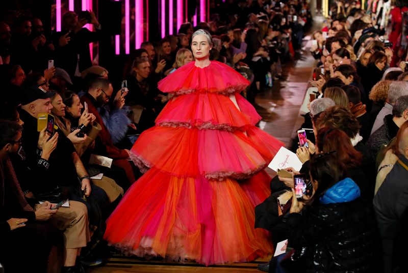 SCHIAPARELLI 2019 İLKBAHAR/YAZ HAUTE COUTURE DEFİLESİ