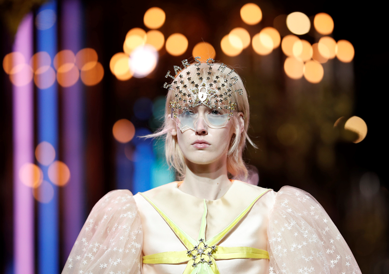 SCHIAPARELLI 2019 İLKBAHAR/YAZ HAUTE COUTURE DEFİLESİ