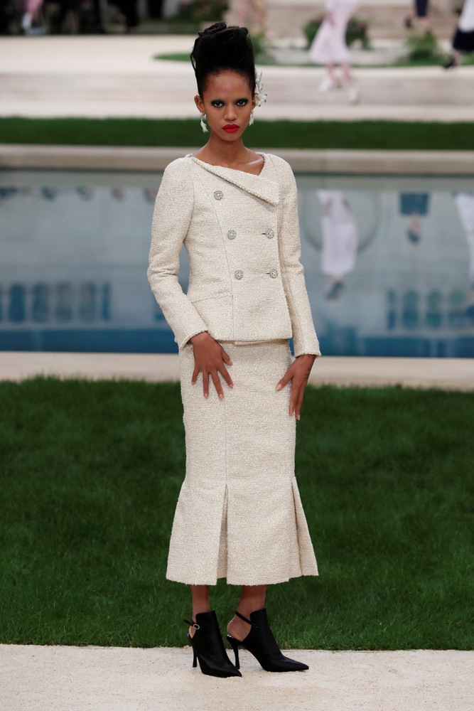 CHANEL 2019 İLKBAHAR/YAZ HAUTE COUTURE DEFİLESİ