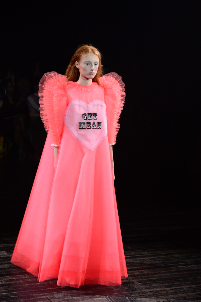 VIKTOR&ROLF DEFİLESİ