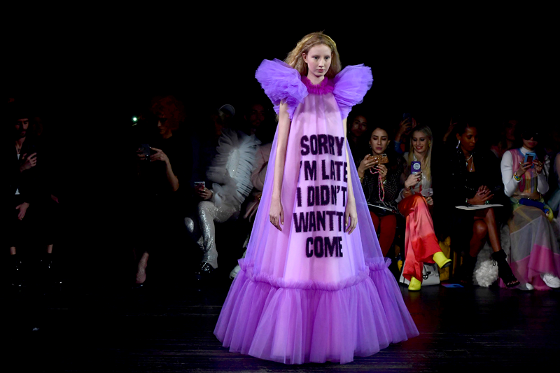 VIKTOR&ROLF DEFİLESİ