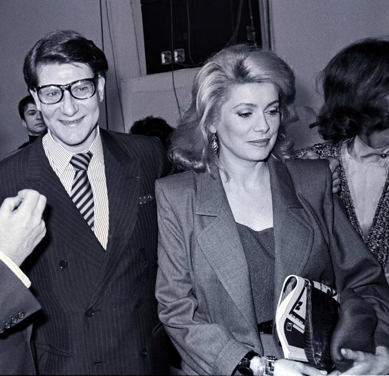 CATHERINE DENEUVENÜN GARDIROBU SATIŞA ÇIKIYOR