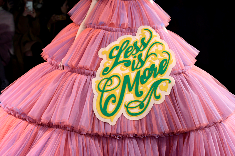 VIKTOR&ROLF DEFİLESİ