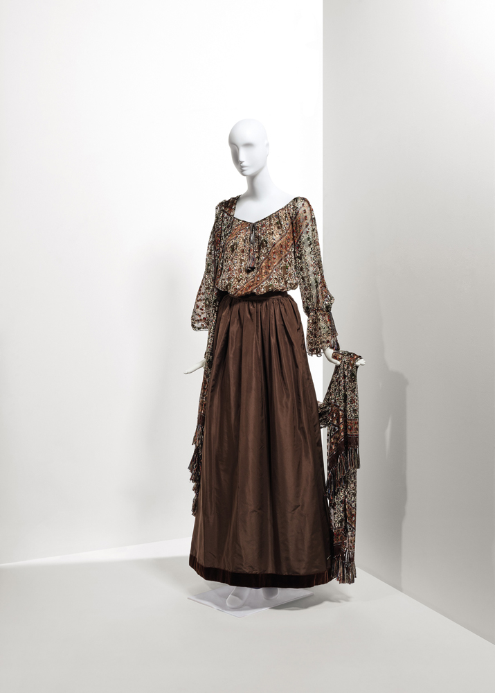 CATHERINE DENEUVENÜN GARDIROBU SATIŞA ÇIKIYOR