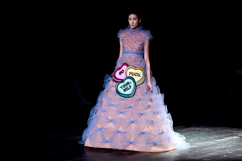 VIKTOR&ROLF DEFİLESİ