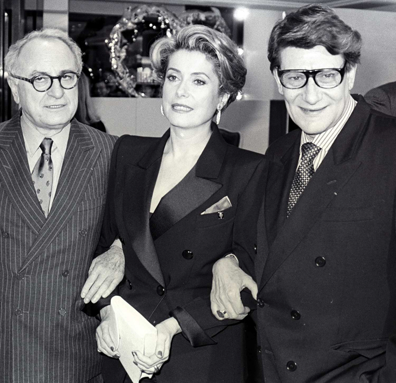 CATHERINE DENEUVENÜN GARDIROBU SATIŞA ÇIKIYOR