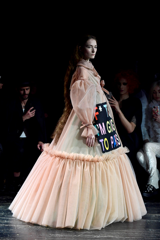 VIKTOR&ROLF DEFİLESİ