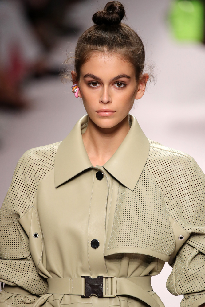 KAIA GERBER ETKİSİ