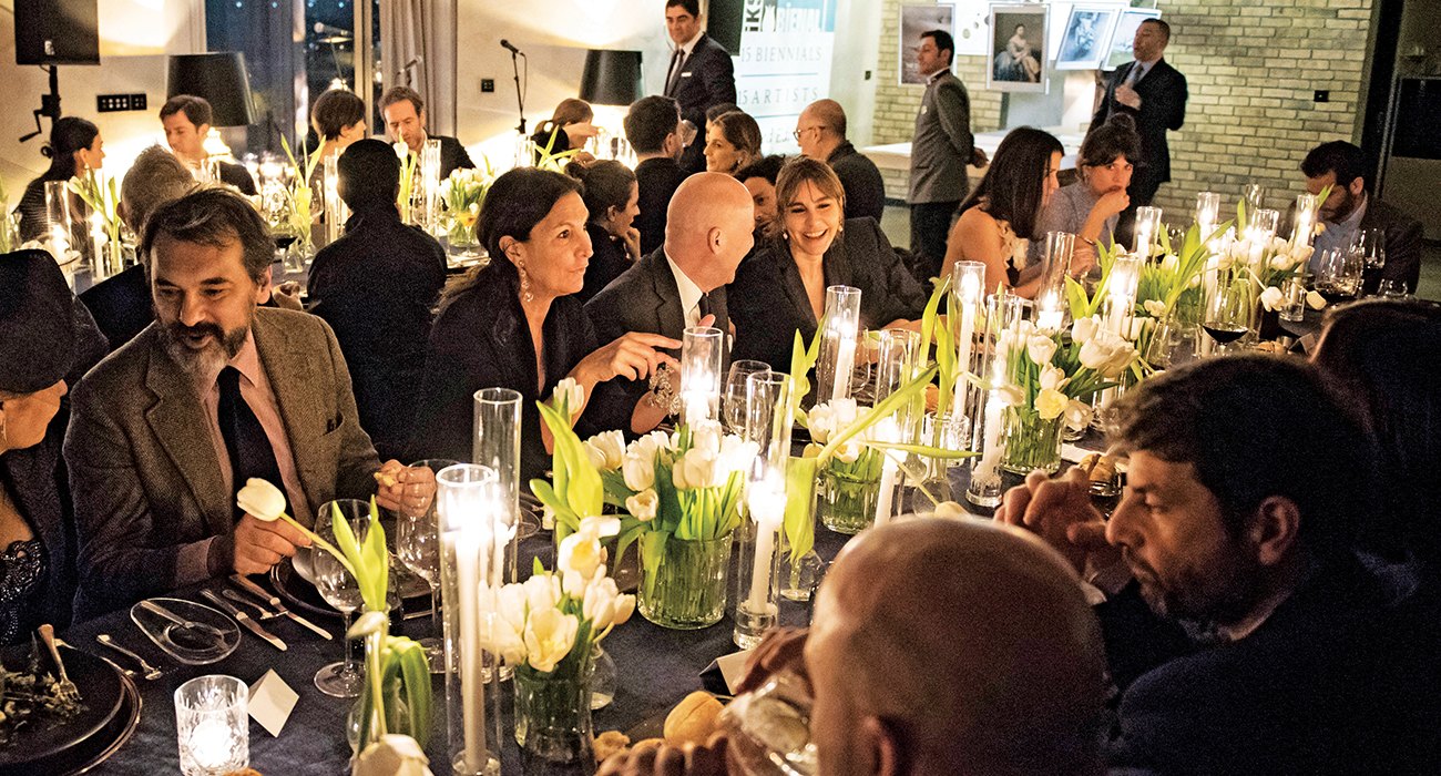 İSTANBUL BİENALİ 30. YILINI 15 SANATÇIDAN 15 ESER İLE KUTLADI