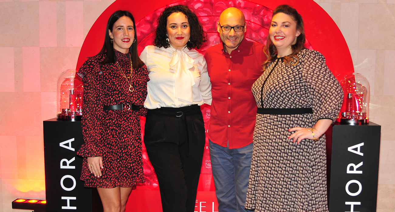 ESTEE LAUDER'IN KIRMIZI GECESİ