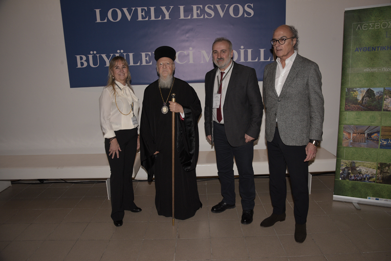 ELGİZ MÜZESİ'NDE YUNAN GELENEKLERİ