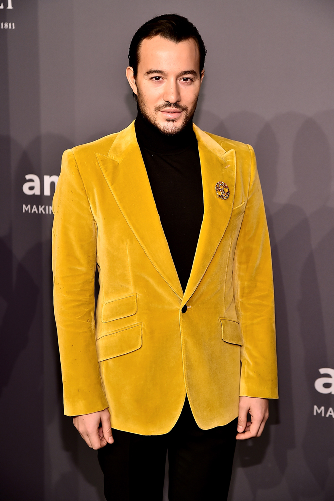 AMFAR GALA’DA MODELLER GEÇİDİ