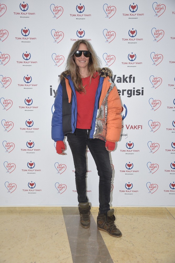 11 ÜNLÜ İSİMDEN  ÖRNEK PROJE  ’İYİ KALPLİ OL’ 