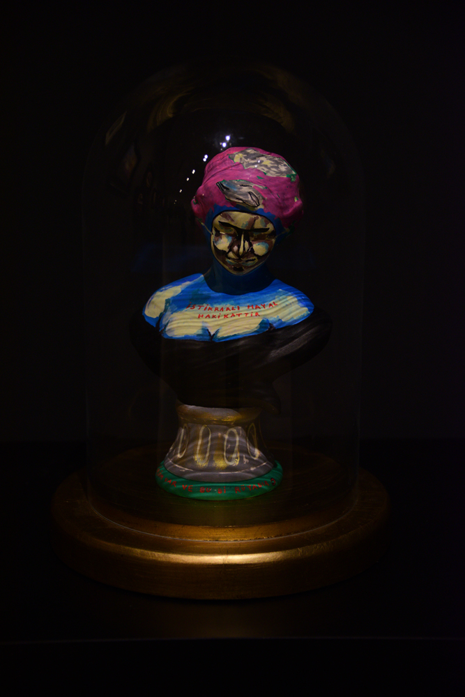 'TAHAYYÜLLER OKYANUSUNDA İKİ KUŞ'