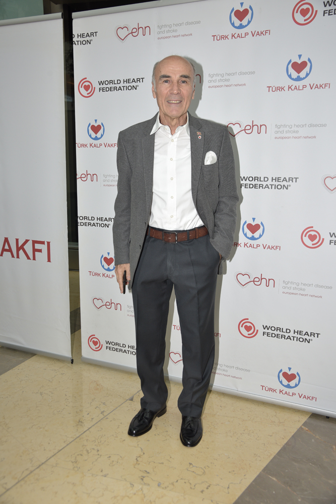 11 ÜNLÜ İSİMDEN  ÖRNEK PROJE  ’İYİ KALPLİ OL’ 