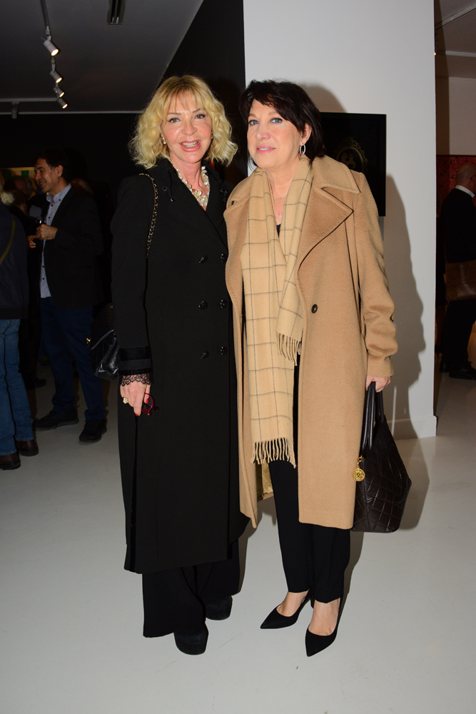 'TAHAYYÜLLER OKYANUSUNDA İKİ KUŞ'