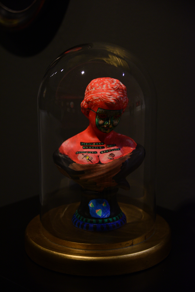 'TAHAYYÜLLER OKYANUSUNDA İKİ KUŞ'