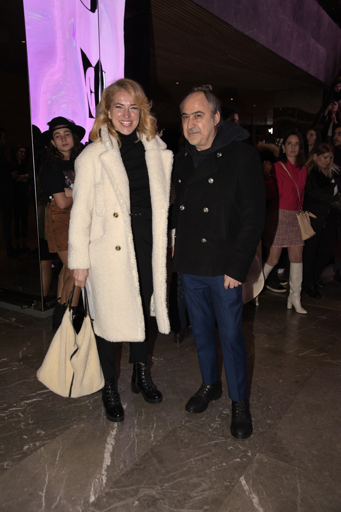 ALICE MÜZİKALİ İZLEYİCİ İLE BULUŞTU