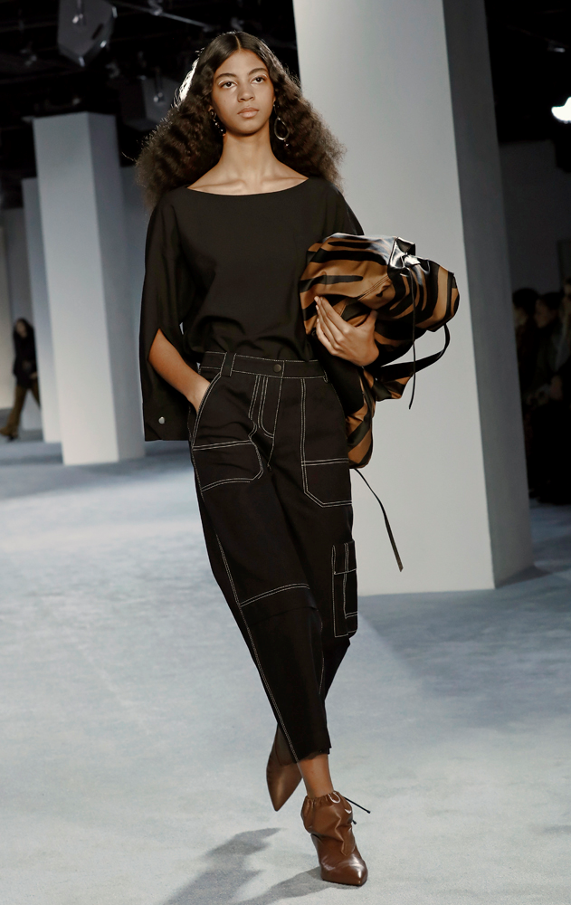 3.1 PHILLIP LIM  SONBAHAR/KIŞ 2019 DEFİLESİ