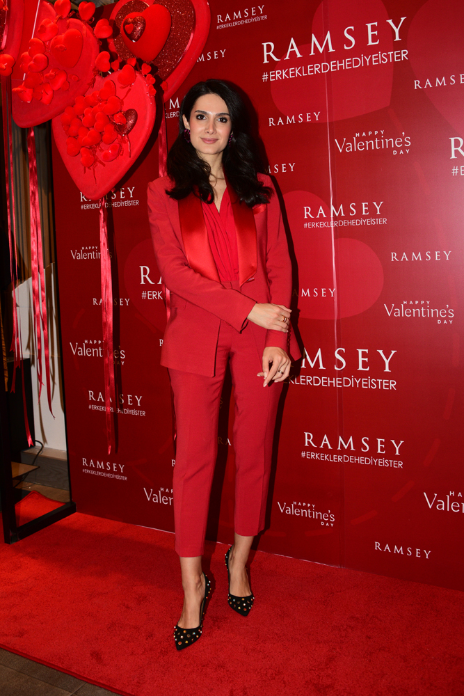 SEVGİLİLER GÜNÜ’NDE ‘ERKEKLER DE HEDİYE İSTER’