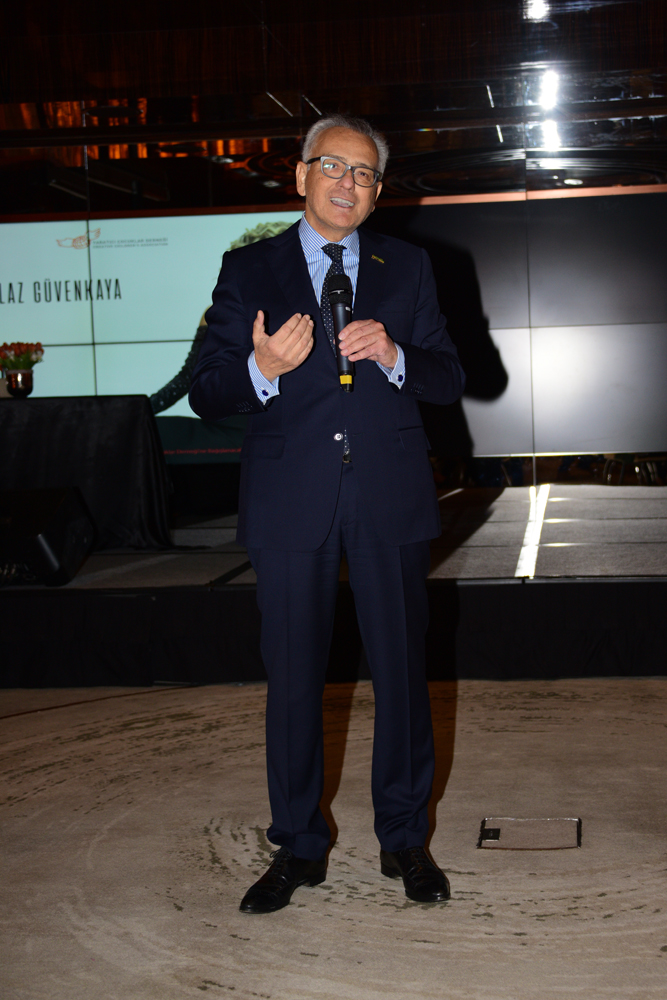 GÖRÜNENİN ÖTESİNİ KALEME ALDI