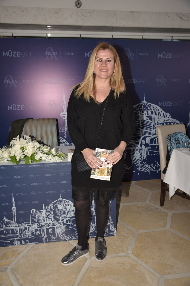 OLGUNLU’NUN KİTABINDA AYASOFYA’NIN GİZEMİ