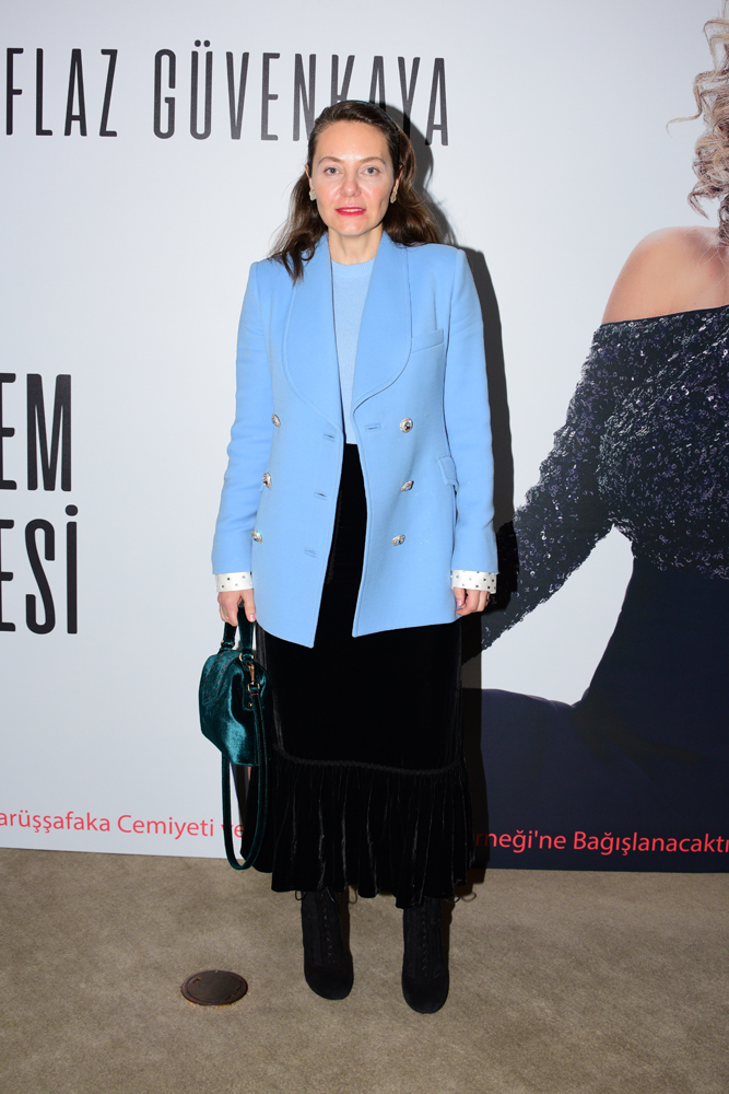 GÖRÜNENİN ÖTESİNİ KALEME ALDI