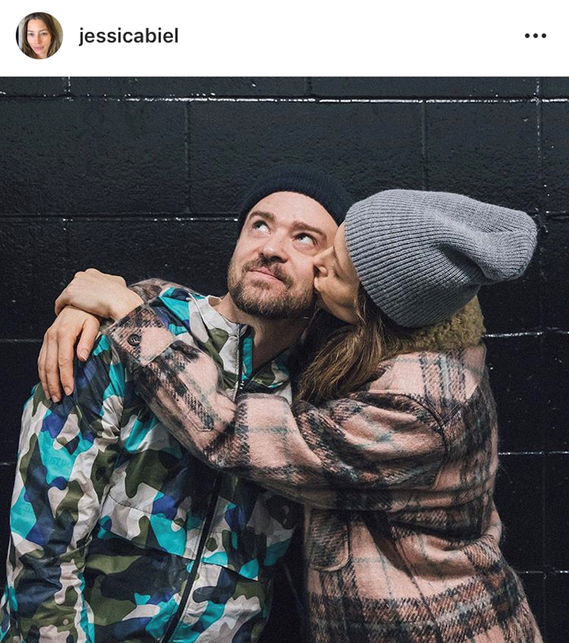 ÜNLÜLERDEN SEVGİLİLER GÜNÜ PAYLAŞIMLARI