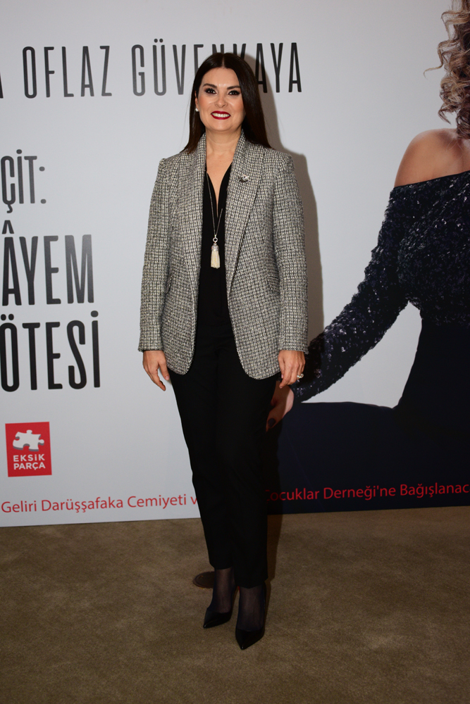 GÖRÜNENİN ÖTESİNİ KALEME ALDI