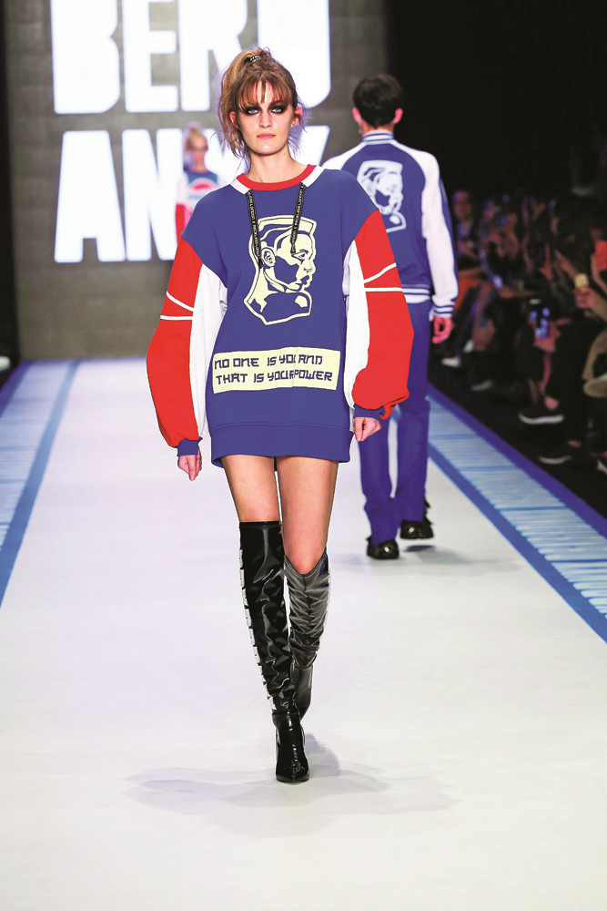 MESAJ VEREN TASARIMLAR