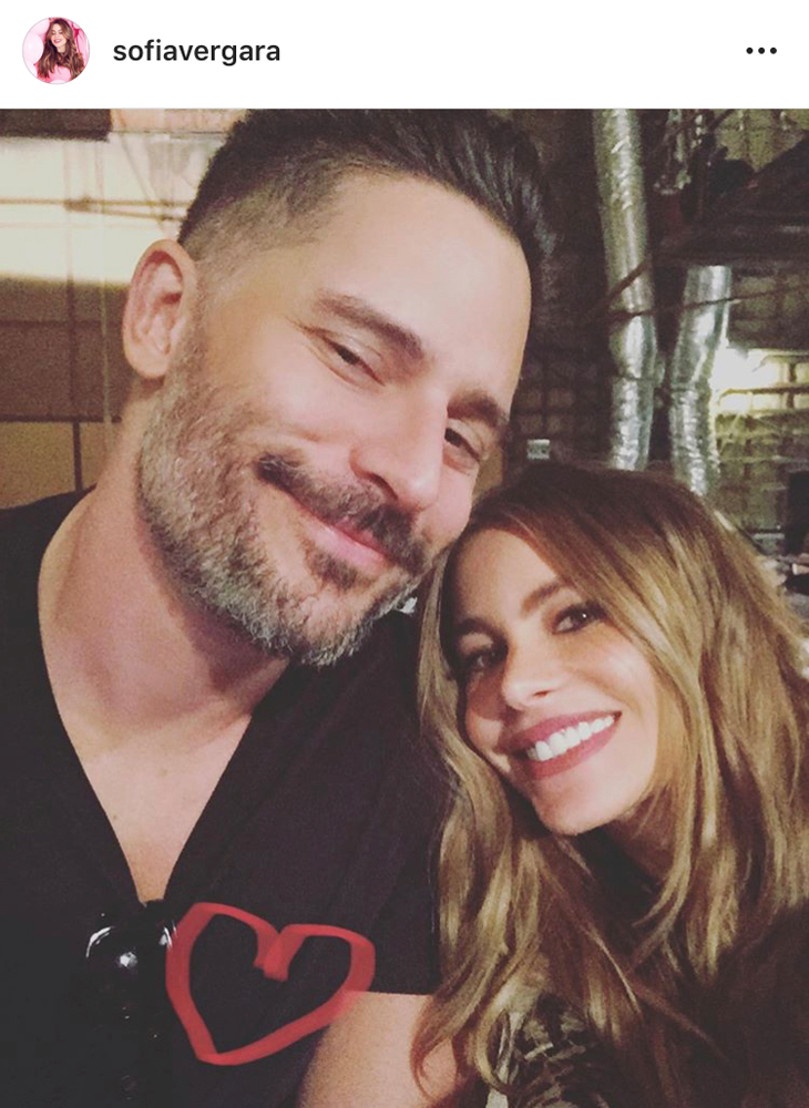 ÜNLÜLERDEN SEVGİLİLER GÜNÜ PAYLAŞIMLARI