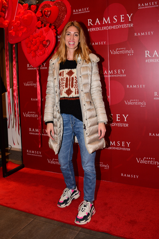 SEVGİLİLER GÜNÜ’NDE ‘ERKEKLER DE HEDİYE İSTER’