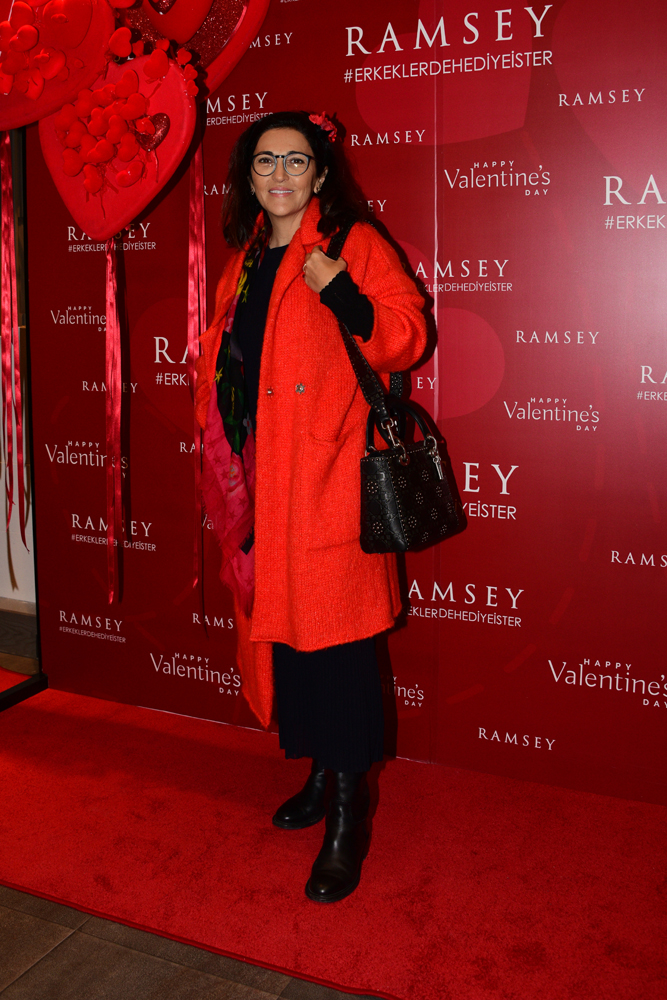 SEVGİLİLER GÜNÜ’NDE ‘ERKEKLER DE HEDİYE İSTER’