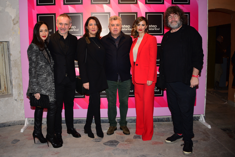 TOMTOM KIRMIZI'DA STEP İSTANBUL HEYECANI