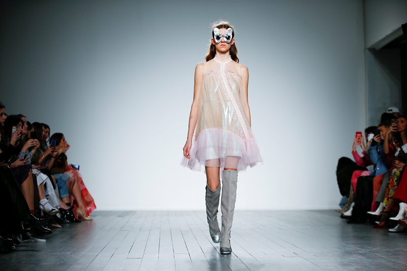 BORA AKSU LONDRA MODA HAFTASI'NDA