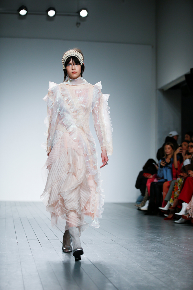 BORA AKSU LONDRA MODA HAFTASI'NDA