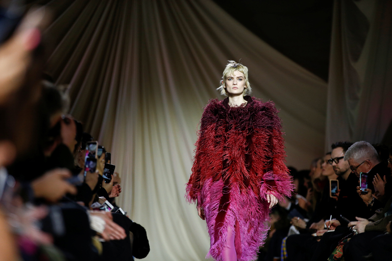 MARY KATRANTZOUNUN GÖKKUŞAĞI 