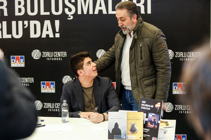 KAAN SABANCIDAN İMZA GÜNÜ