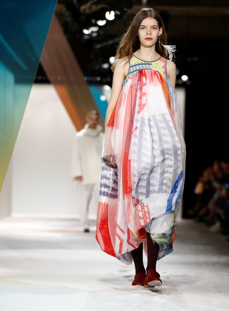 ROKSANDANIN SİLÜETLERİ