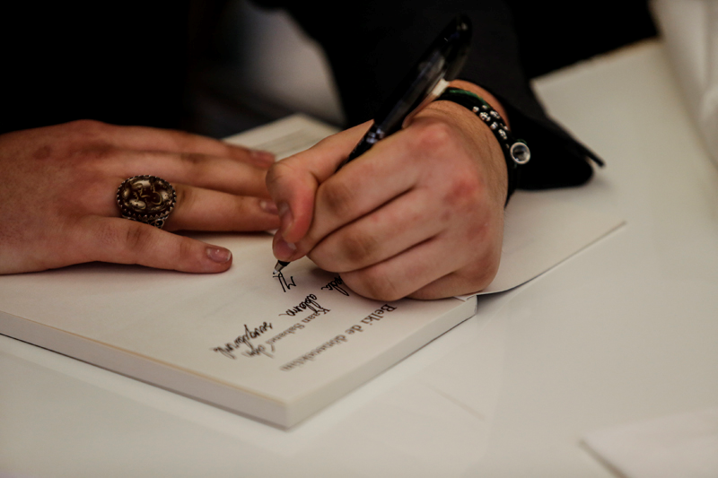 KAAN SABANCIDAN İMZA GÜNÜ