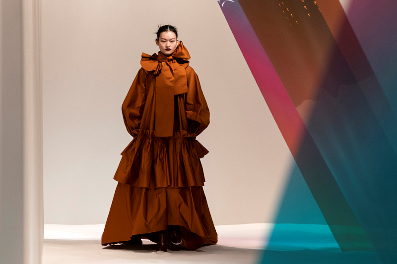 ROKSANDANIN SİLÜETLERİ