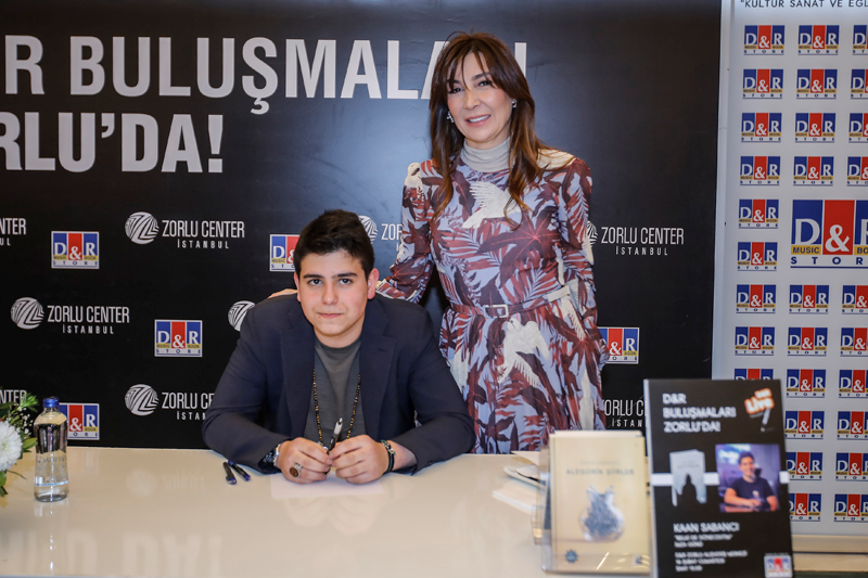 KAAN SABANCIDAN İMZA GÜNÜ