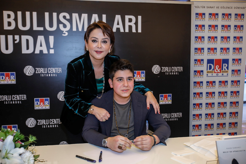 KAAN SABANCIDAN İMZA GÜNÜ