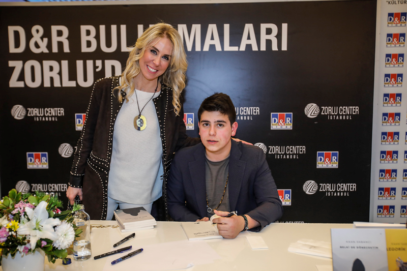 KAAN SABANCIDAN İMZA GÜNÜ