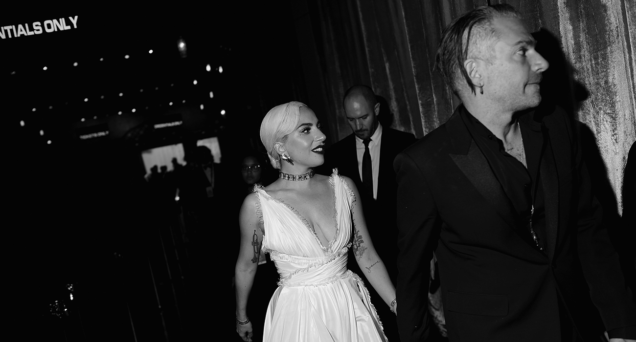 LADY GAGA NİŞANLISINDAN AYRILDI